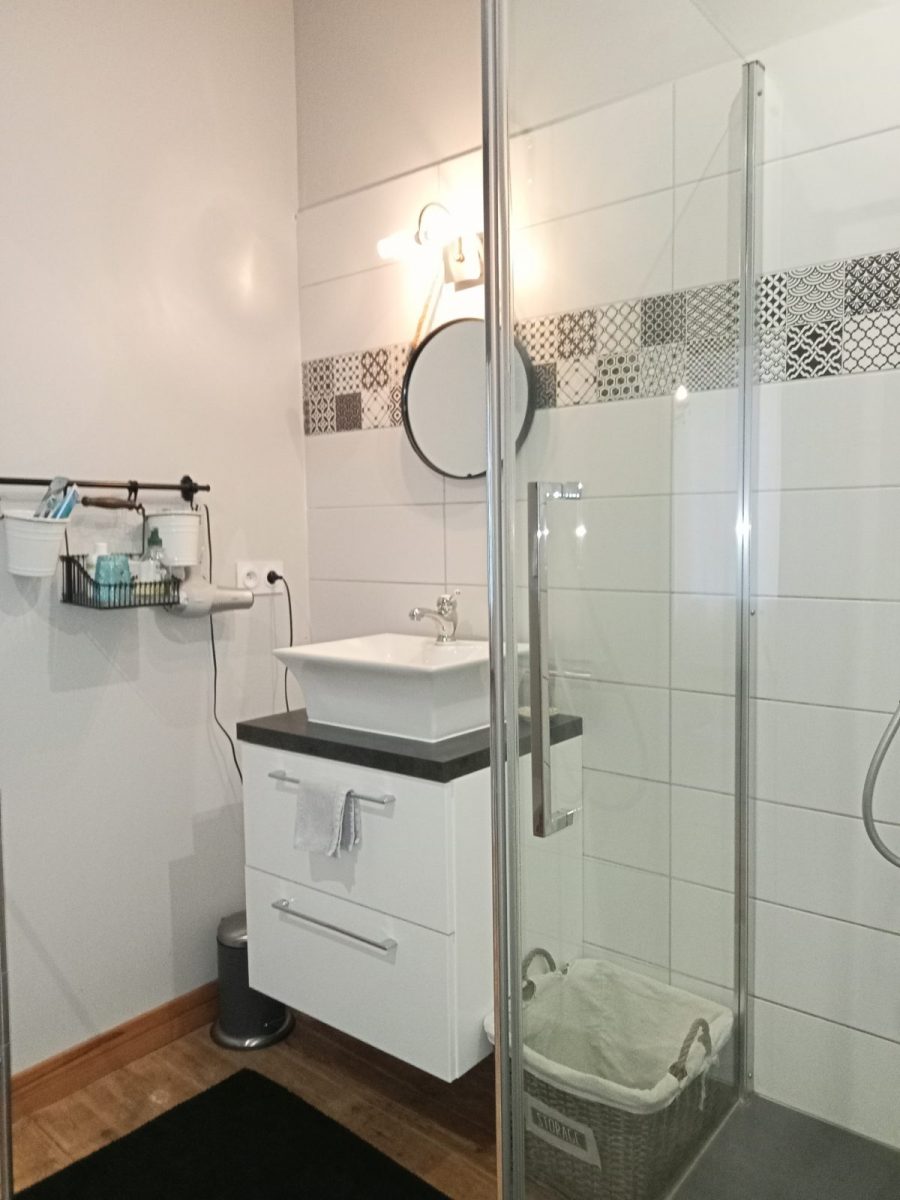 Chambre d’Hôtes La Maison de Thiré_Thiré_Salle d’eau