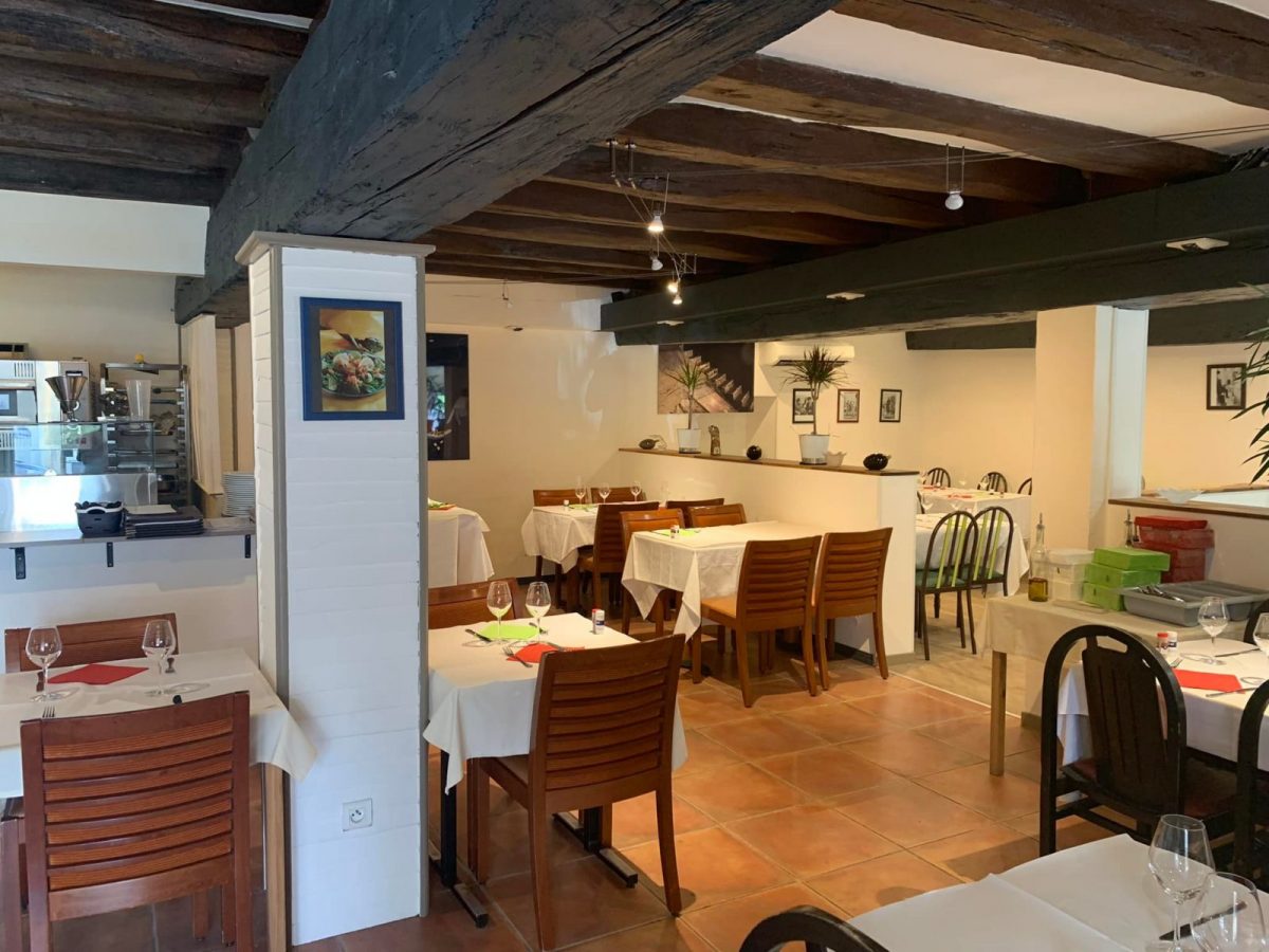 LA-TRATTORIA-DI-ANTONIO-E-MARIA-Lucon-Salle-restaurant