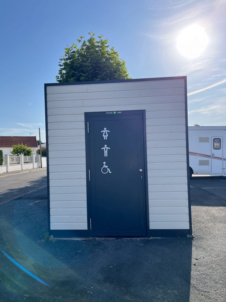 Toilettes publiques -mairie – La Faute-sur-Mer