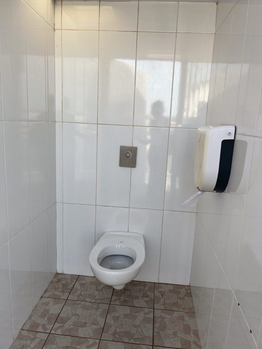 Toilettes publiques -manege – L’Aiguillon-sur-Mer