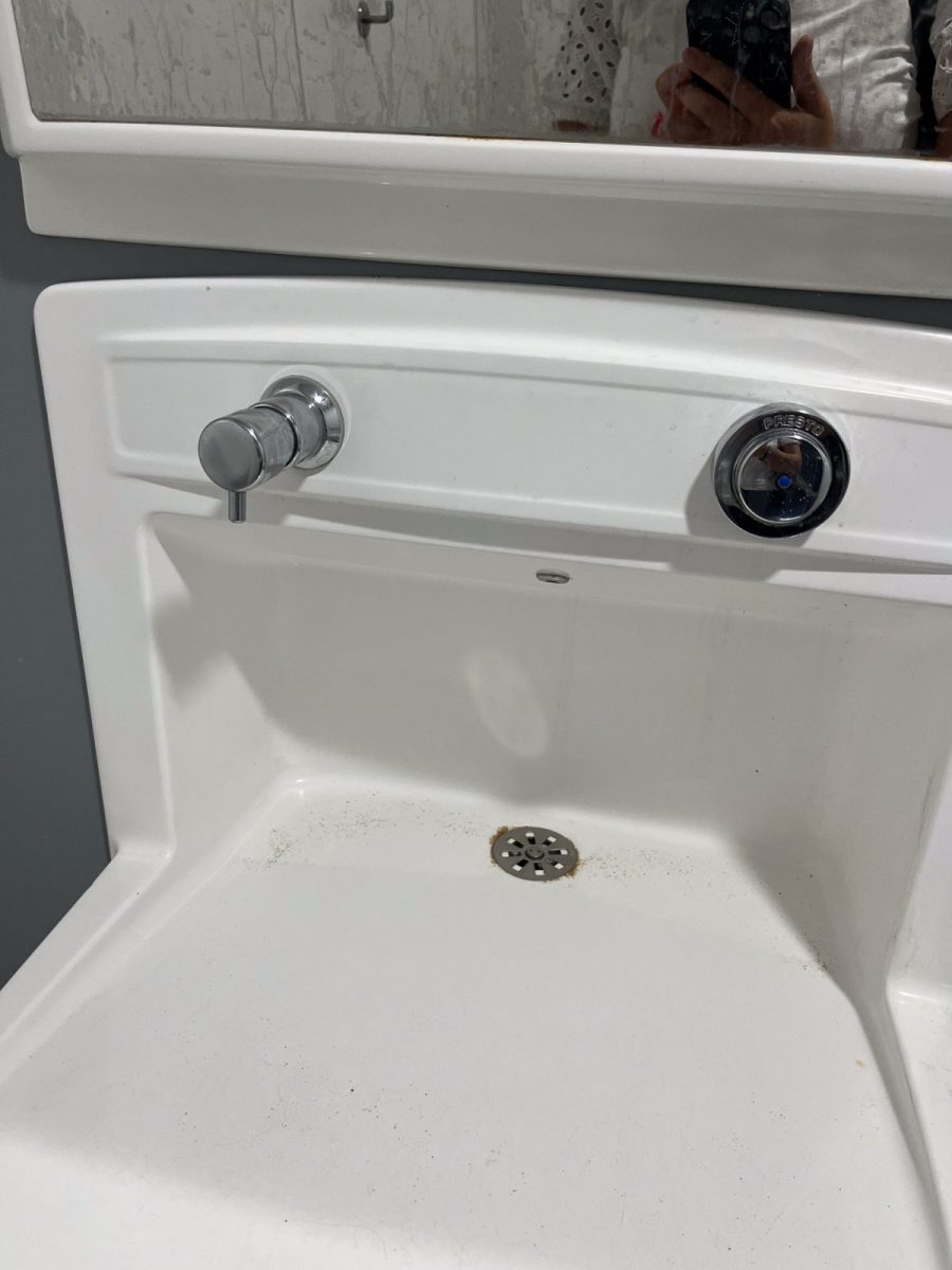 Toilettes publiques -skatepark – La Faute-sur-Mer