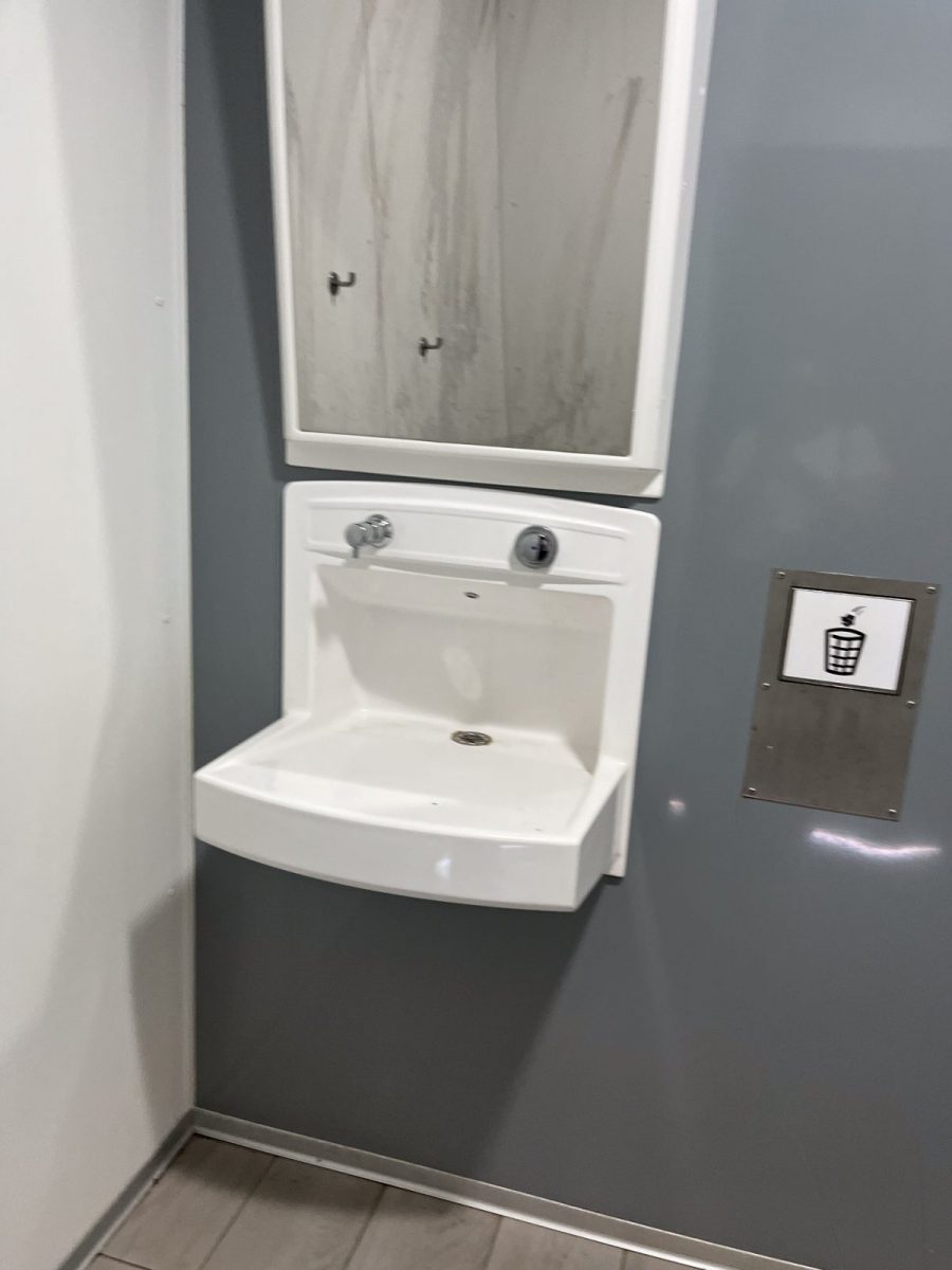 Toilettes publiques -skatepark – La Faute-sur-Mer