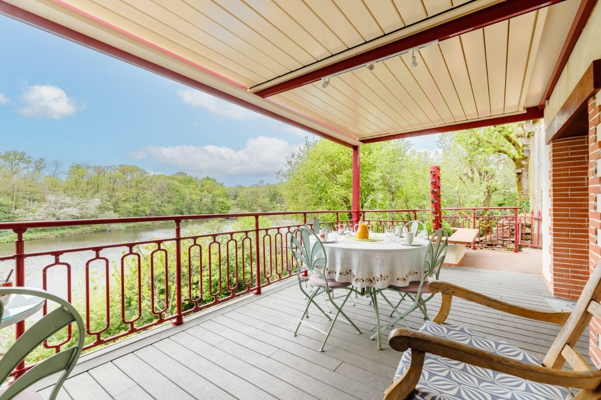 186206 – TERRASSE COUVERTE