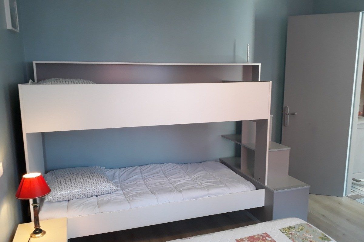 233474 – Chambre lit en 140 et 2 lits en 90