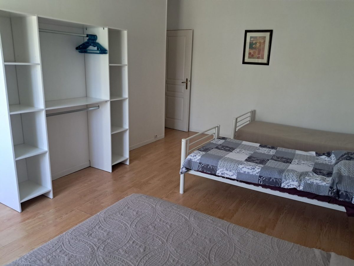 425763 – Chambre 3
