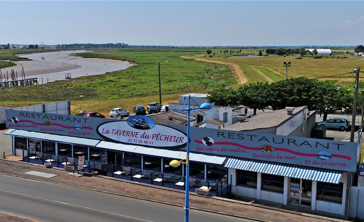 Taverne-du-pecheur-vue-L-aiguillon-la-presqu-ile-la-faute-sur-mer