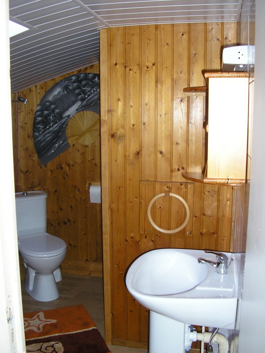Meublé la Huppe Cendrée_Luçon_Salle de bain