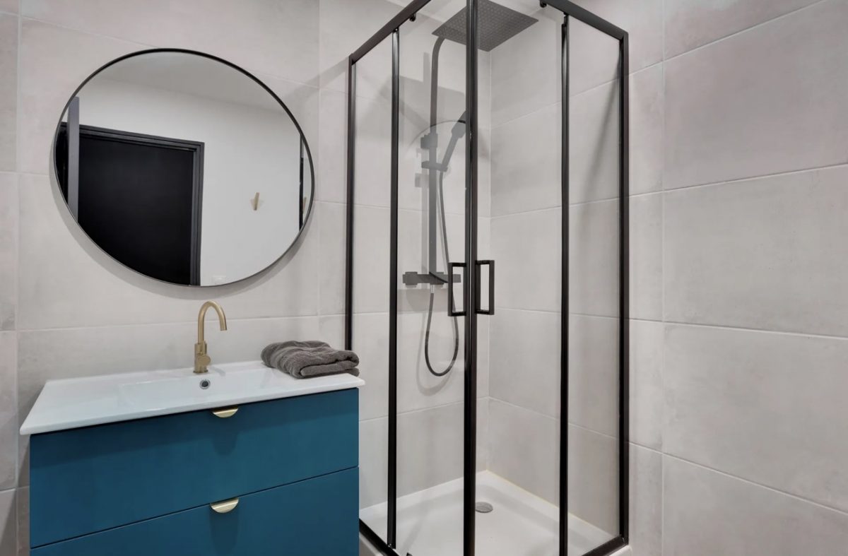 Meublé The Lay of Calm_Mareuil sur Lay_Salle d&rsquo;eau 1